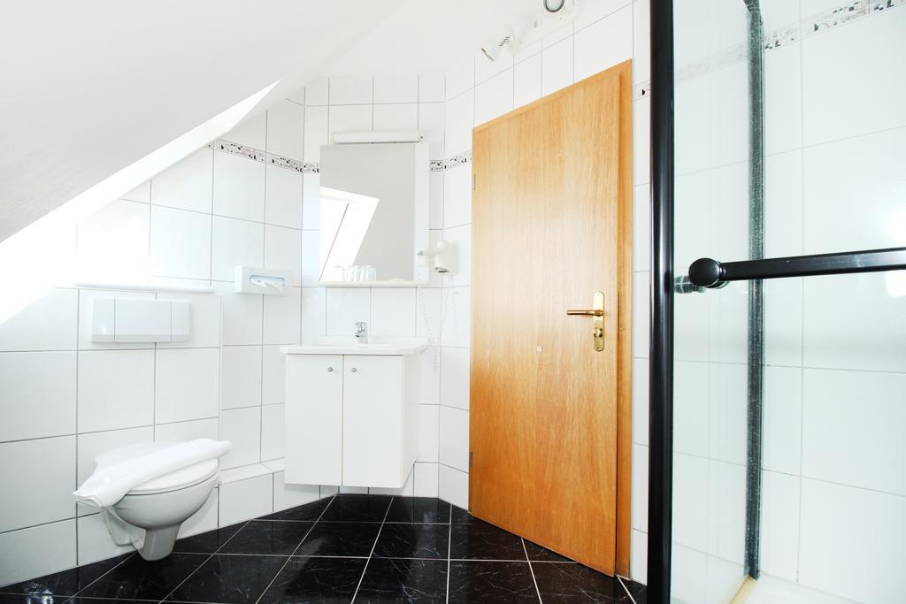 Hotel Pension Kirschstein Wolgast Extérieur photo